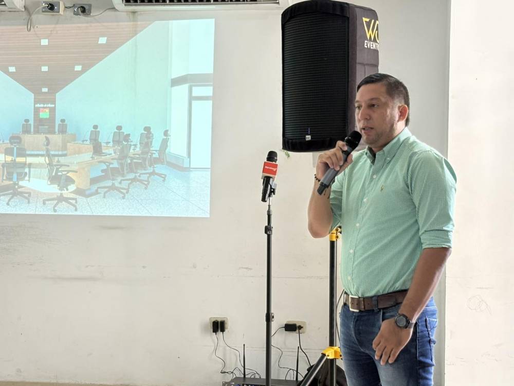 Inician obras de recuperación en el recinto del Concejo de Arauca tras colapso del techo por las lluvias